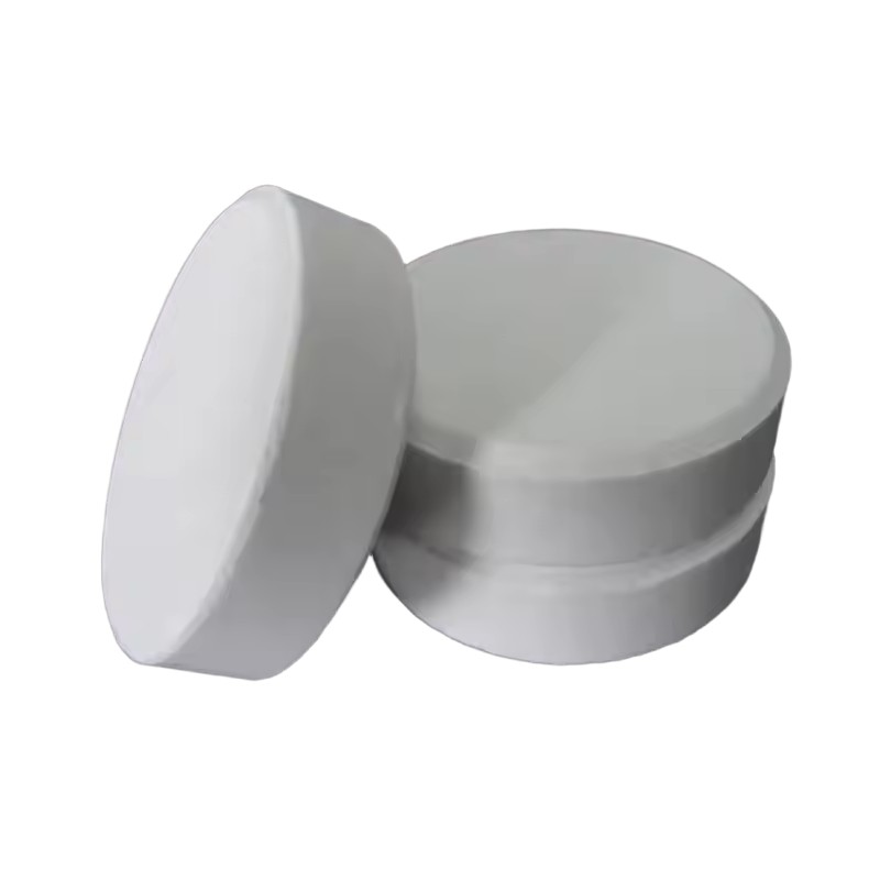 Какую ключевую роль играет TCCA (трихлороизоцианурусная кислота) в обработке и дезинфекции воды?